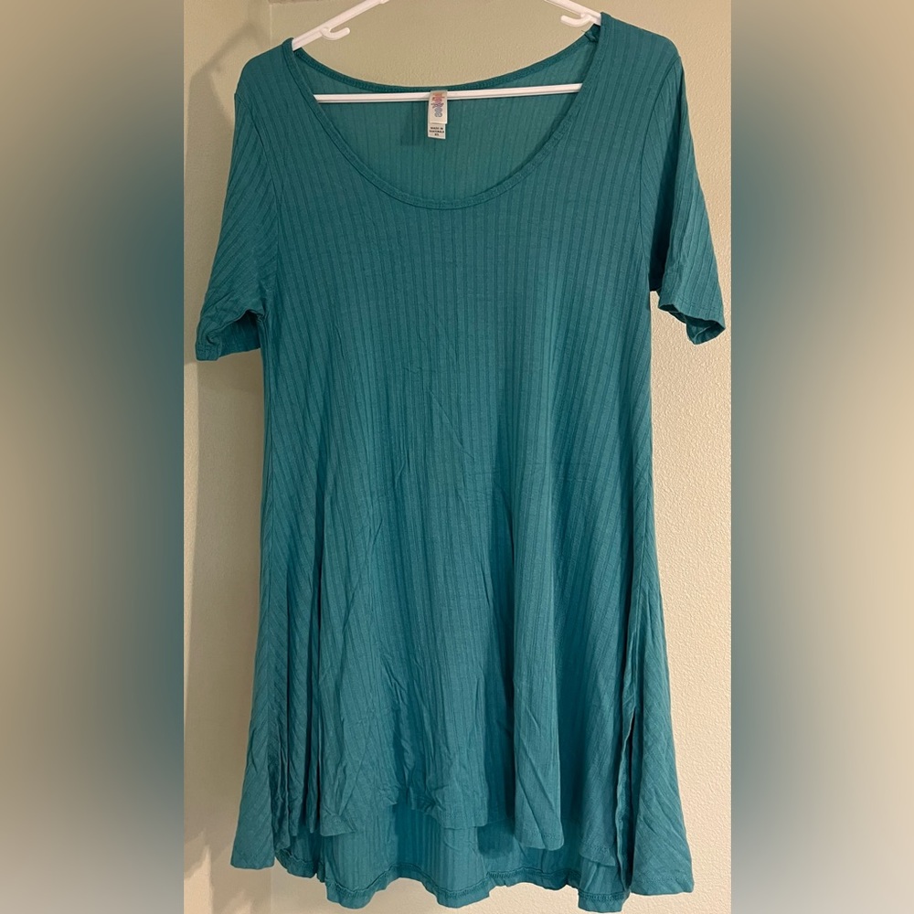 LuLaRoe Perfect T